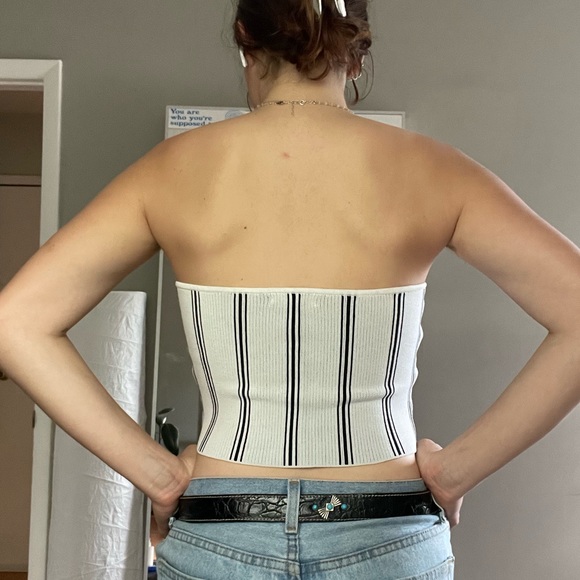 Abercrombie black and white striped cropped tube top - Picture 1 of 2